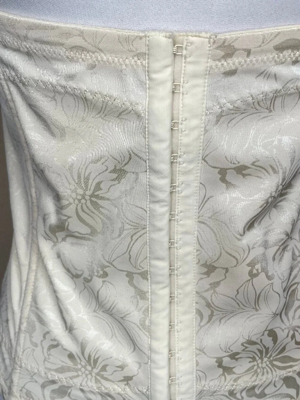 MAIDENFORM Coquette Jacquard Corset Waist Nipper Underbust Shaper Ivory 2XL